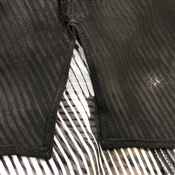 NWOT Tahari Top - Picture 6 of 7